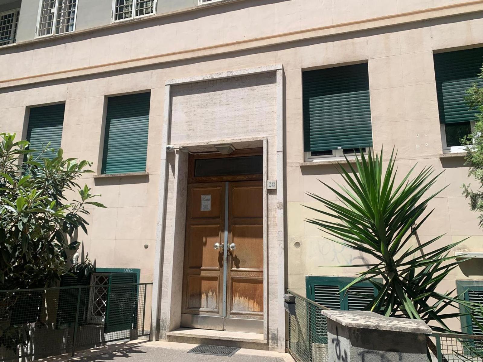 Apartment Romeasyoulike - Trastevere Experience 20 *